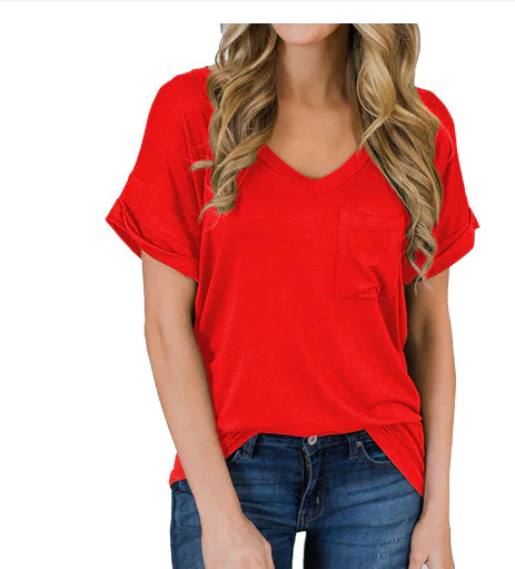 Camiseta de manga corta con cuello en V irregular