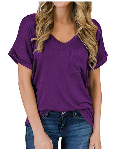 Camiseta de manga corta con cuello en V irregular