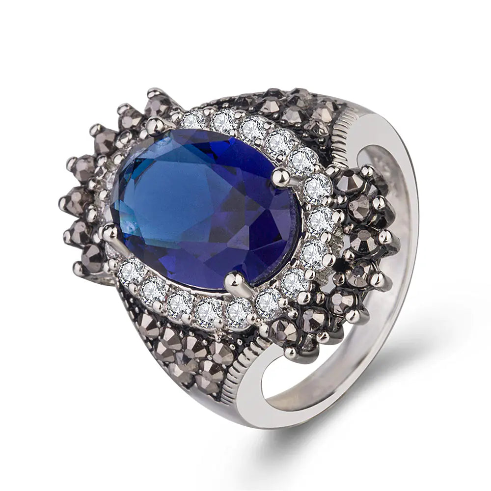 Anillo vintage de plata tailandesa con piedra preciosa