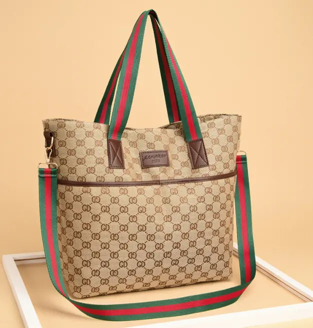 Colección de bolsos y bandoleras para mujer