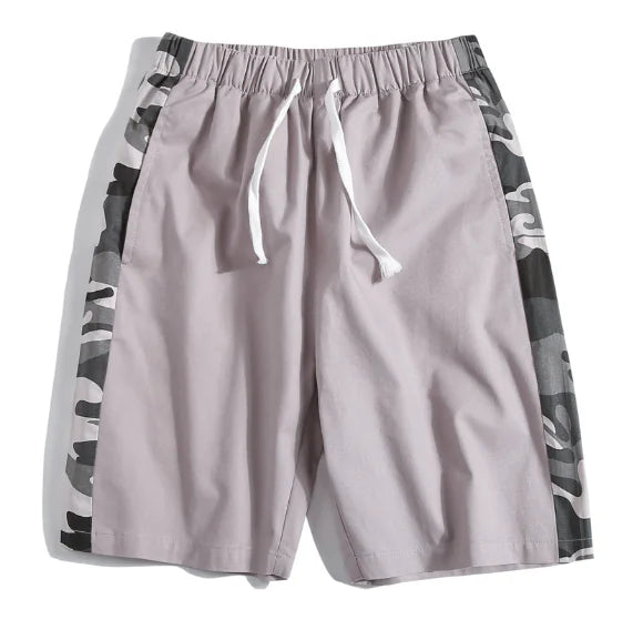 Pantalones cortos de camuflaje con rayas laterales y cintura elástica