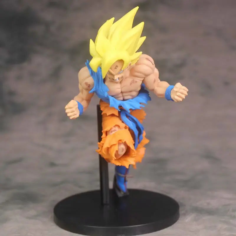Figura de Goku Saiyan del 50.º aniversario de Dragon Ball