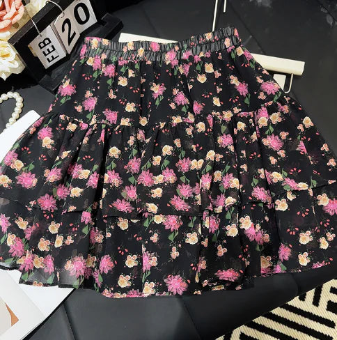Shorts anchos con estampado floral y cintura elástica