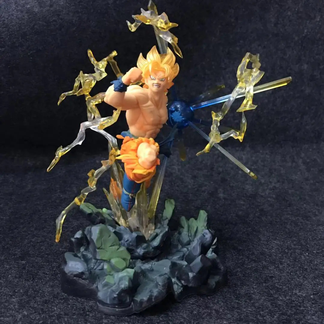 Figura de Goku Super Saiyan de Dragon Ball Z